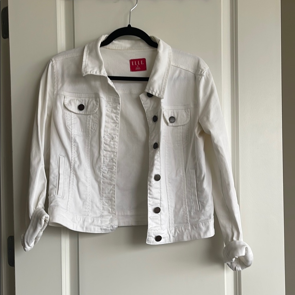 Elle White Jean Jacket Cropped Style